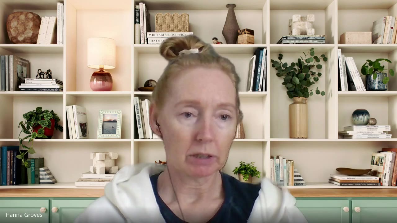 Hanna Groves, an SEO agency owner, speaking on a video call